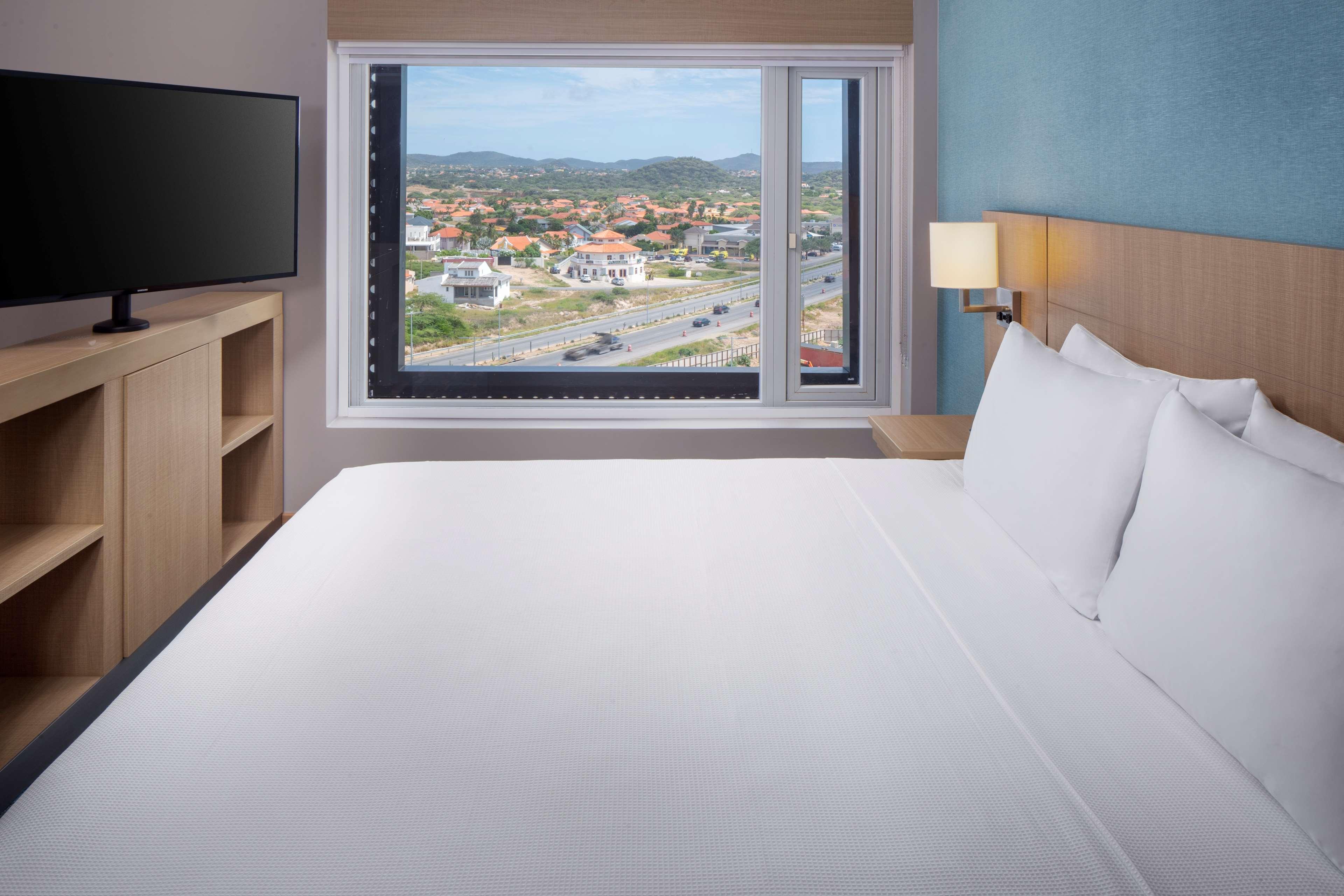 Hyatt Place Aruba Airport Oranjestad Buitenkant foto