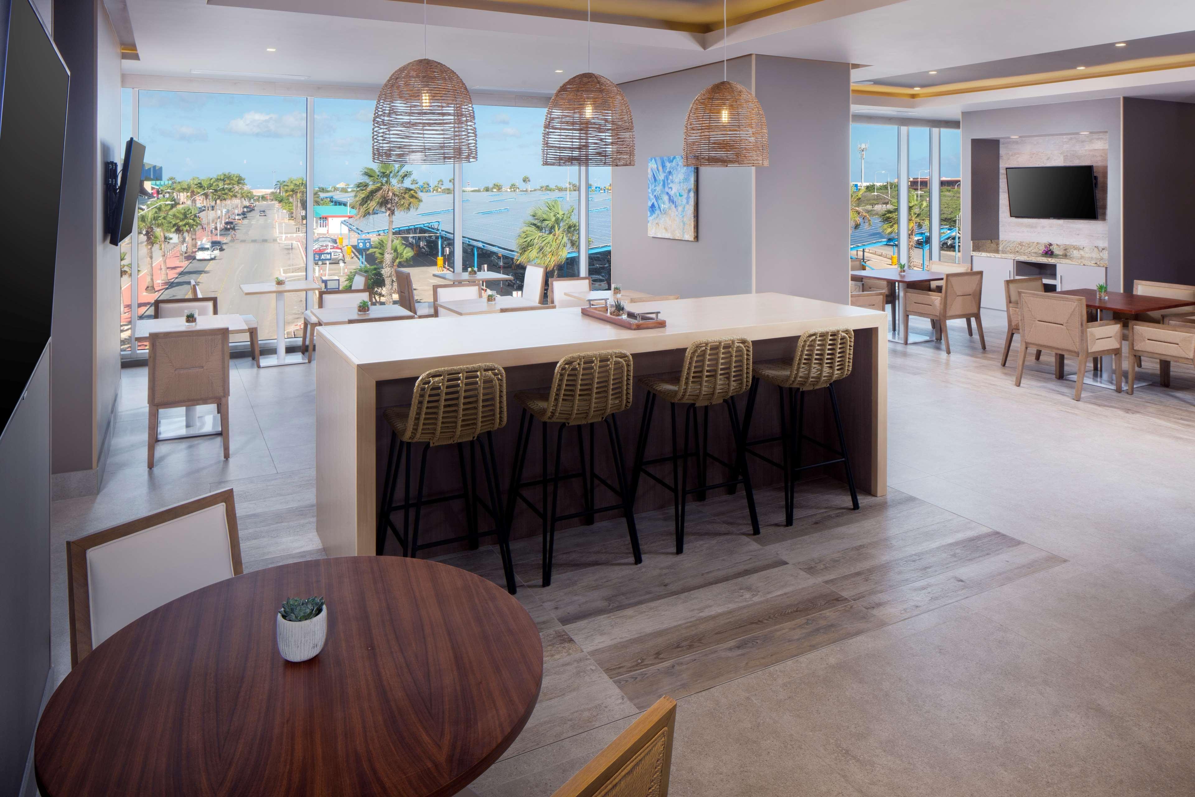 Hyatt Place Aruba Airport Oranjestad Buitenkant foto